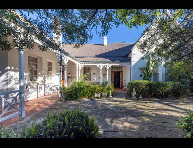 3 BEDROOM HOUSE FOR SALE IN OATLANDS